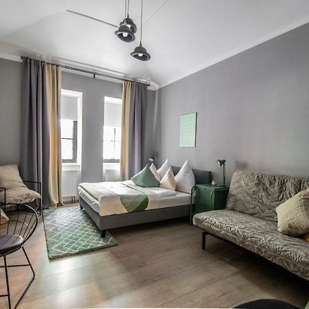 Stylish Apartments Close To Eden Garden Praha Bagian luar foto
