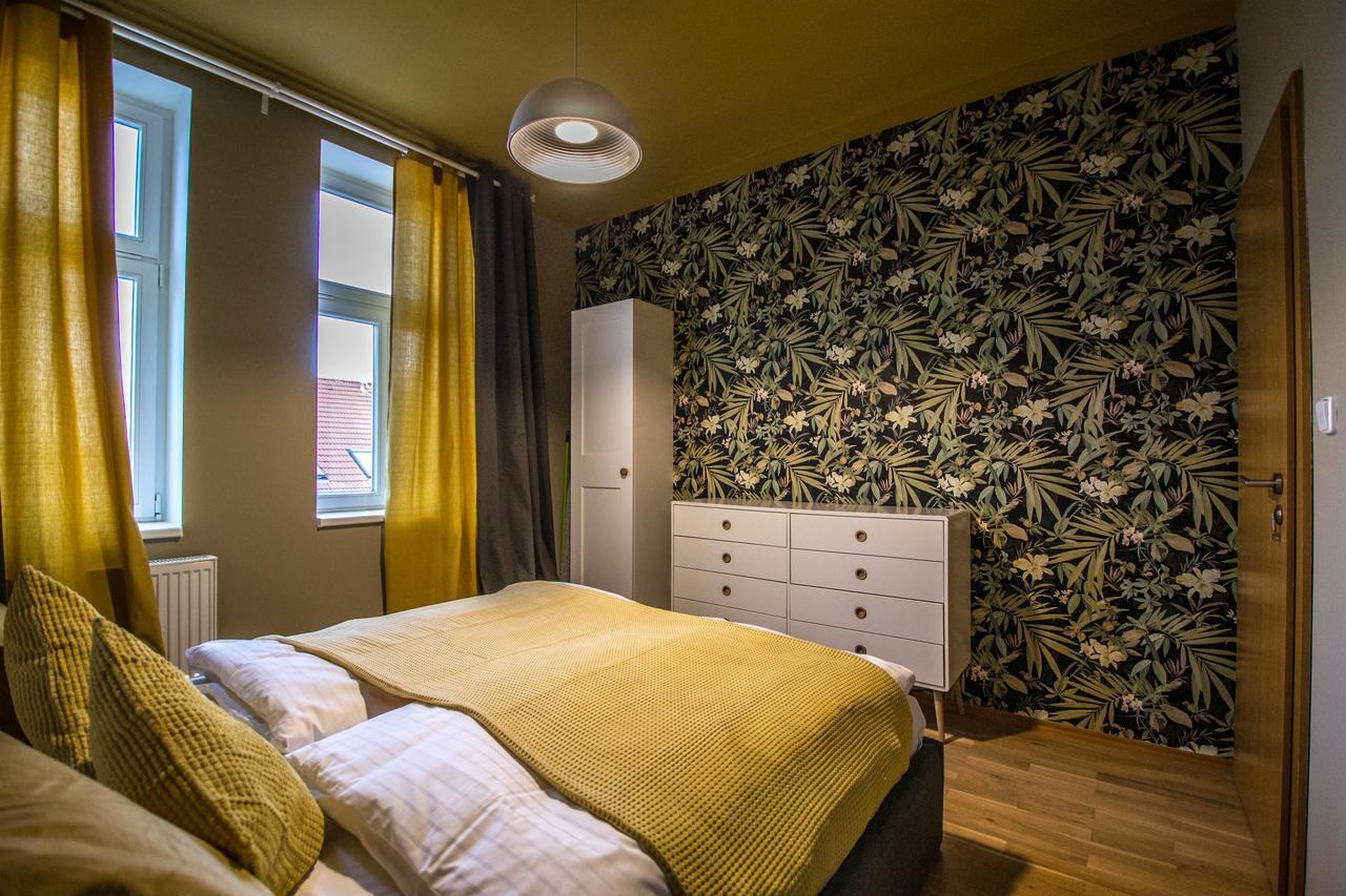 Stylish Apartments Close To Eden Garden Praha Bagian luar foto