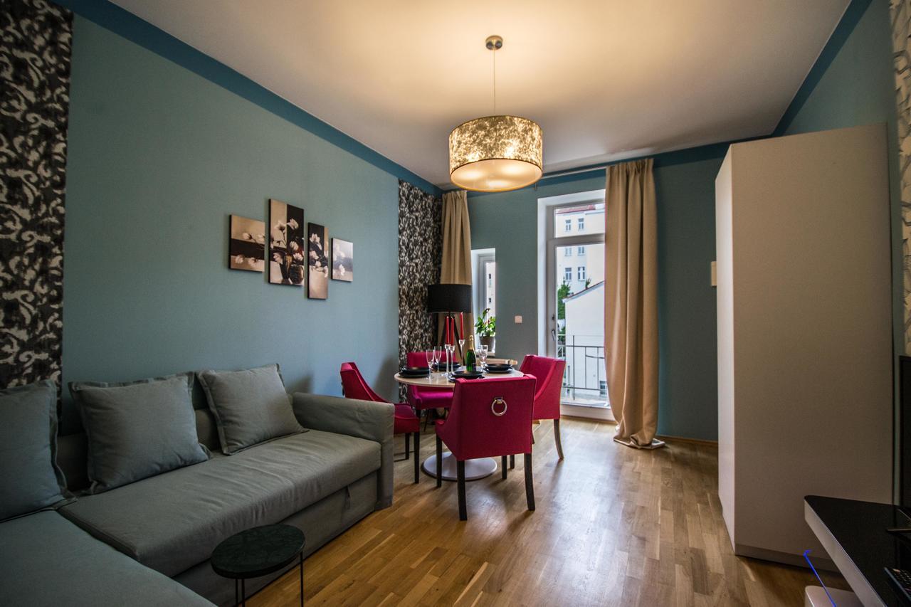 Stylish Apartments Close To Eden Garden Praha Bagian luar foto