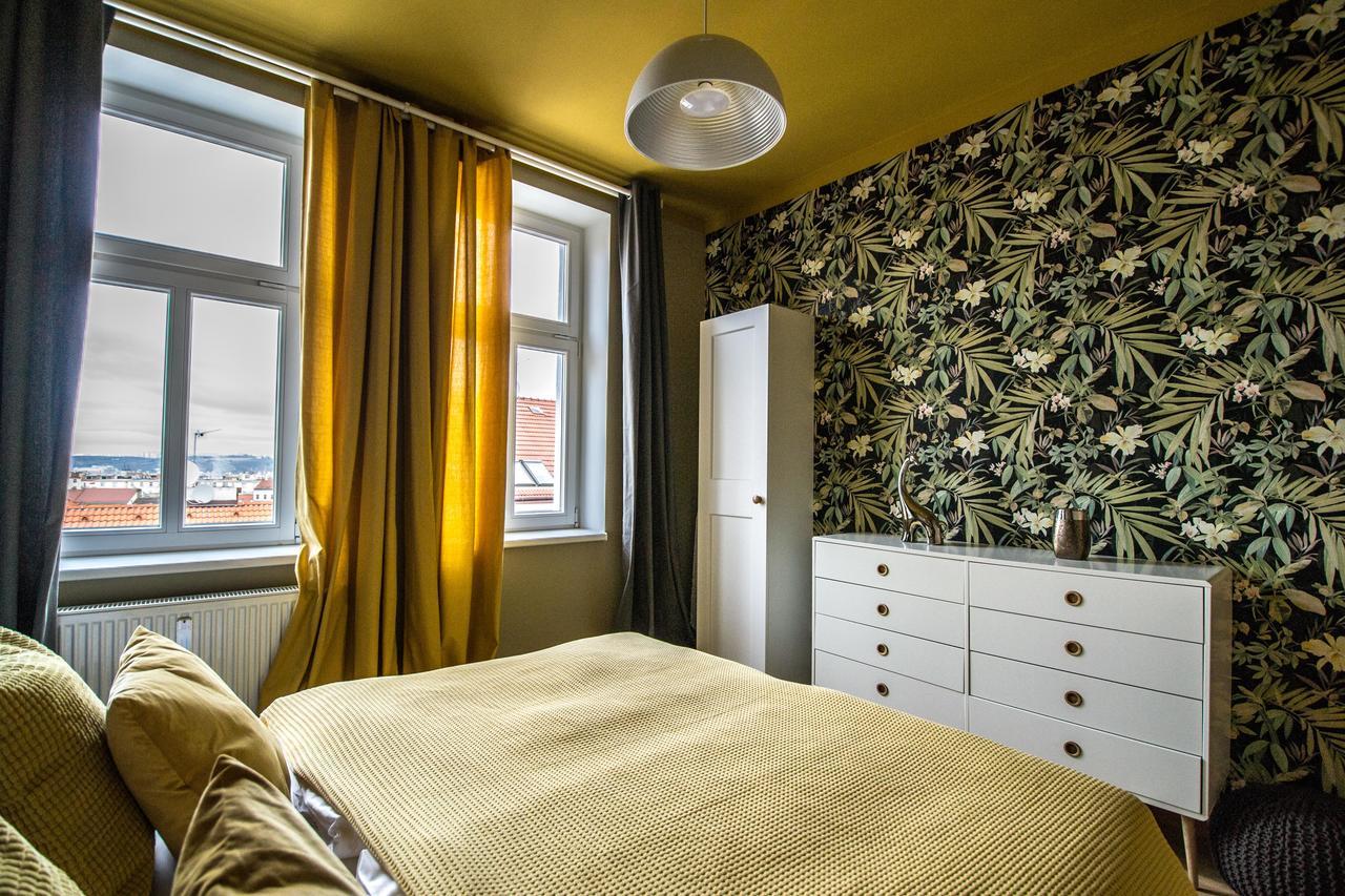 Stylish Apartments Close To Eden Garden Praha Bagian luar foto