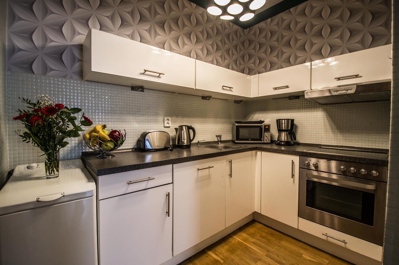 Stylish Apartments Close To Eden Garden Praha Bagian luar foto