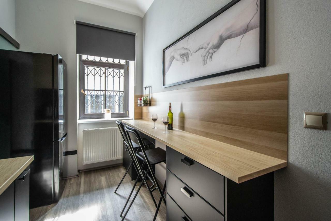Stylish Apartments Close To Eden Garden Praha Bagian luar foto