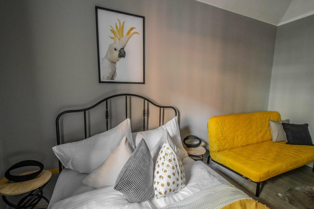 Stylish Apartments Close To Eden Garden Praha Bagian luar foto