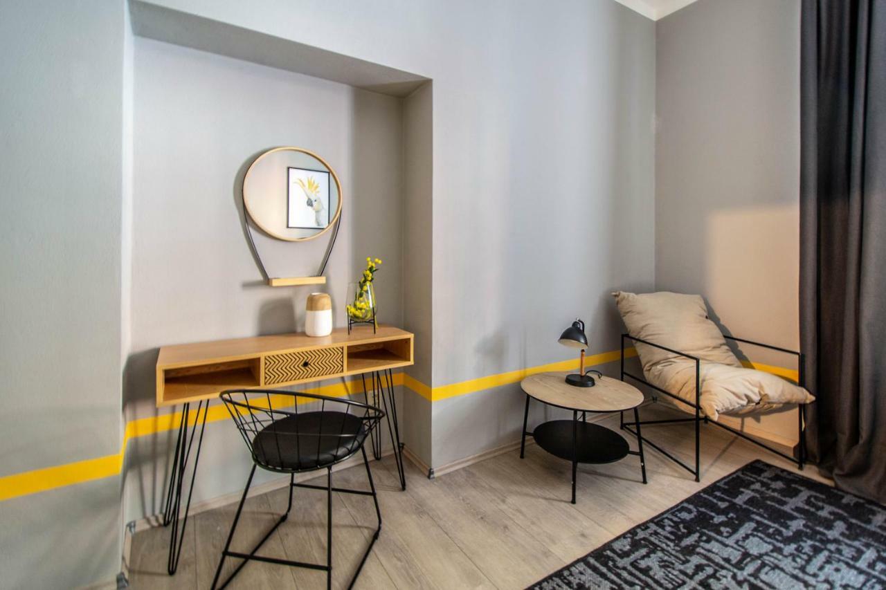 Stylish Apartments Close To Eden Garden Praha Bagian luar foto