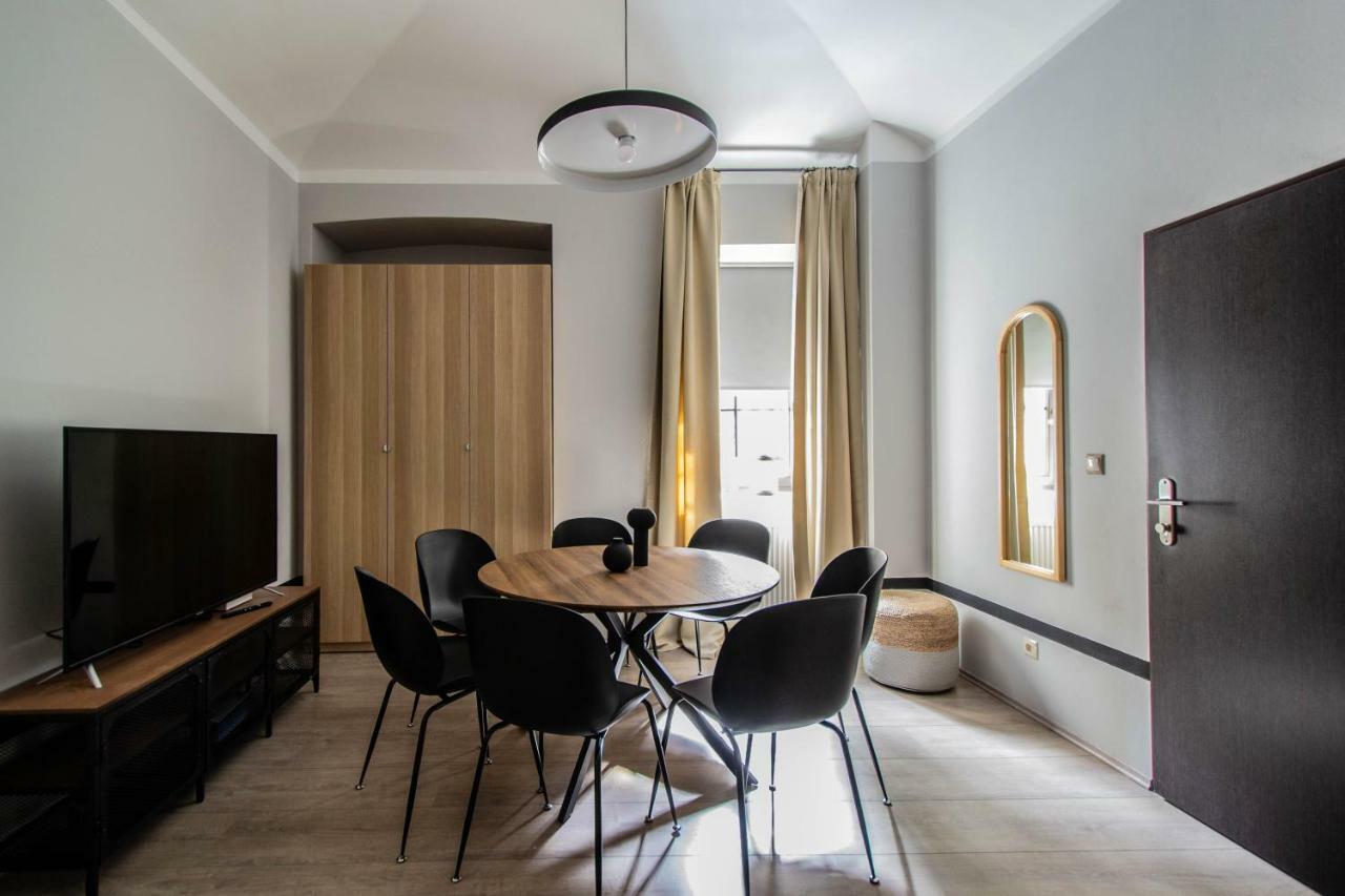 Stylish Apartments Close To Eden Garden Praha Bagian luar foto